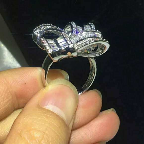 FINAL SALE 6.7CT Baguette & Round Diamond Simulated Ring - Picture 3 of 5